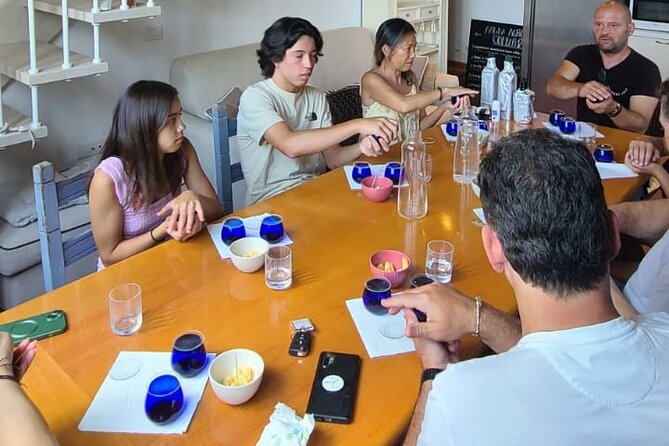 Evo Oil Tasting School with Blindfolded Tasting and Lunch - The Art of Blind Olive Oil Tasting