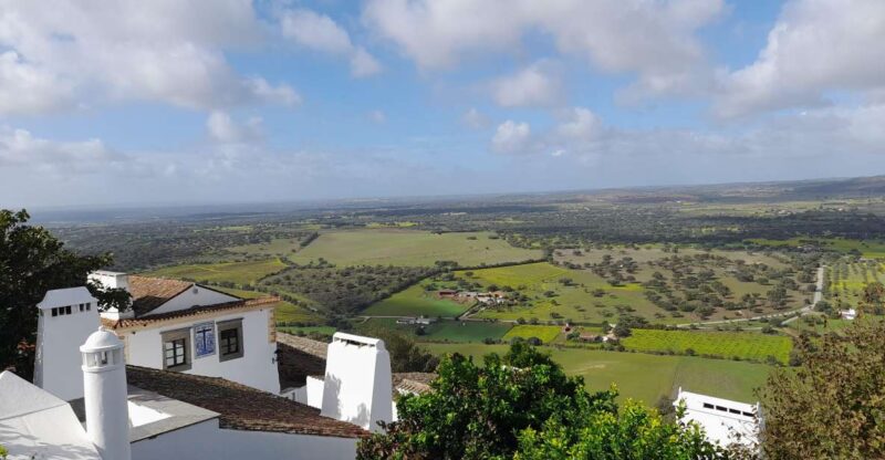 ÉVORA AND MONSARAZ FULL DAY PRIVATE TOUR BY CAR - Return to Lisbon with a Private Drop-Off