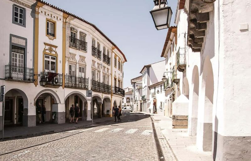 Evora: City Tour - 10h - Discover Évora’s Charm on a 10-Hour Private Tour