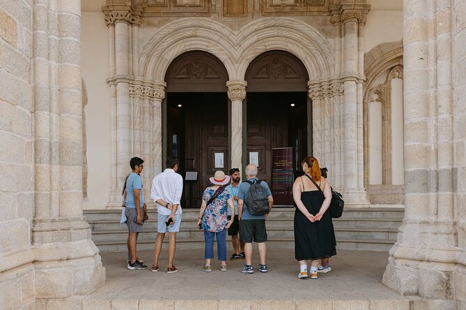 Évora, medieval village Monsaraz & Wine Tasting - Guides and Personal Touches