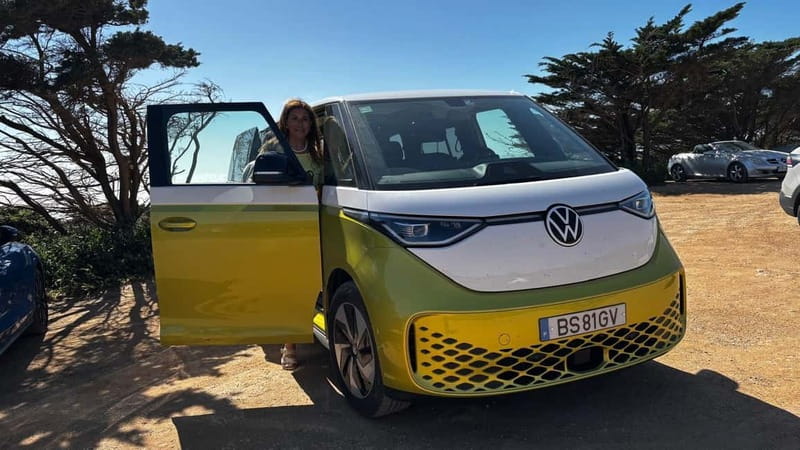 Évora & Monsaraz : Charm and Chill with a Touch of Thrill - Starting in Lisbon: A Comfortable Pickup and Vintage Van Ride