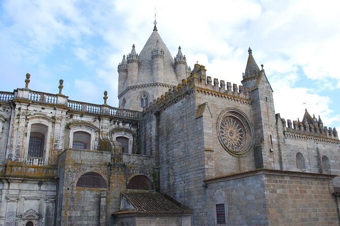 Evora Private Full Day Tour from Lisbon - Key Points