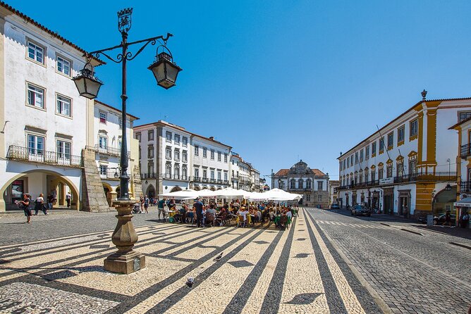 Évora Private Walking Tour with a Professional Guide - Exploring the Moorish and Portuguese Royal Heritage