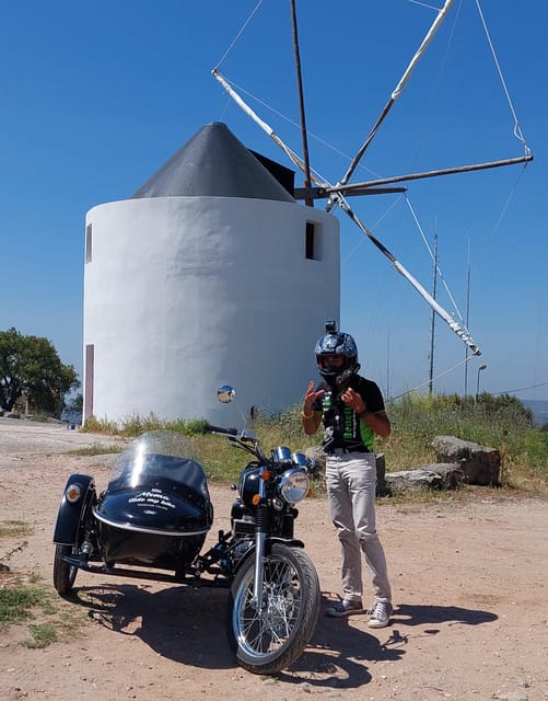 Évora Unforgetable Sidecar Tour - The 15th-Century D. Manuel Palace and Manuelino Style