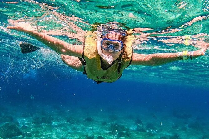 Exciting Catamaran Tour to Isla Mujeres, from Cancún! - Key Points