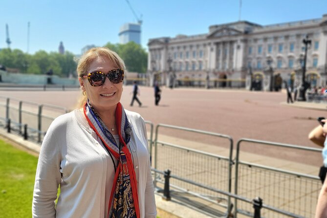 Exciting Driving Tour Around London - Considerations and Limitations