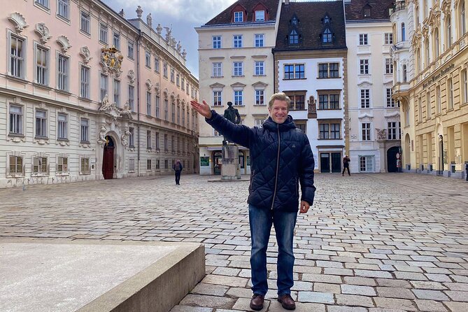 Exciting history tour and discovery of Vienna's secrets - Starting at Stephansdom and Exploring Its Gothic and Medieval Marvels