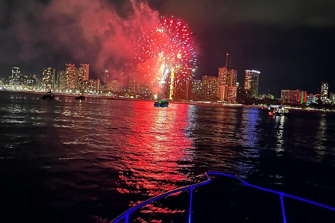 Exciting Sunset & Fireworks Cruise in Waikiki: Friday Nights - Exciting Sunset & Fireworks Cruise in Waikiki: Friday Nights