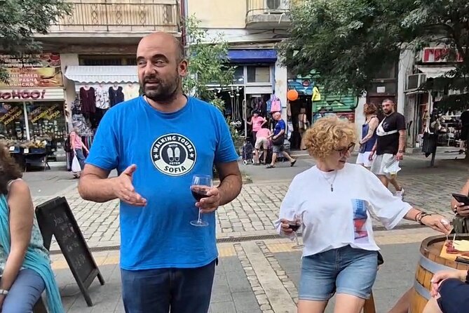 Exclusive Afternoon Wine & Appetizers with Local - Timing and Pacing for a Cozy Afternoon