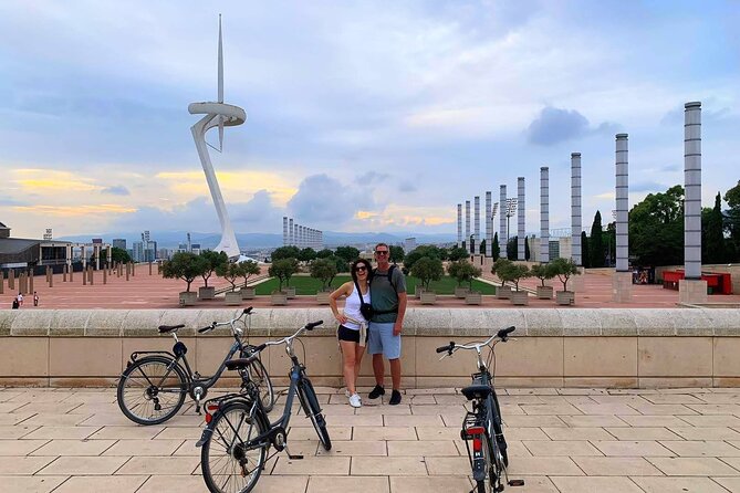 Exclusive Barcelona Bicycle Food tour: 6 neighbourhoods + food - Starting Point and Overall Structure of the Tour