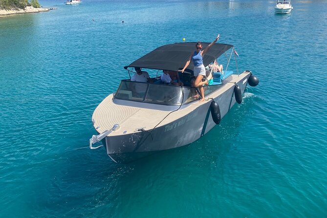 Exclusive Blue Lagoon Luxury Boat Tour from Split - Weather and Cancellations