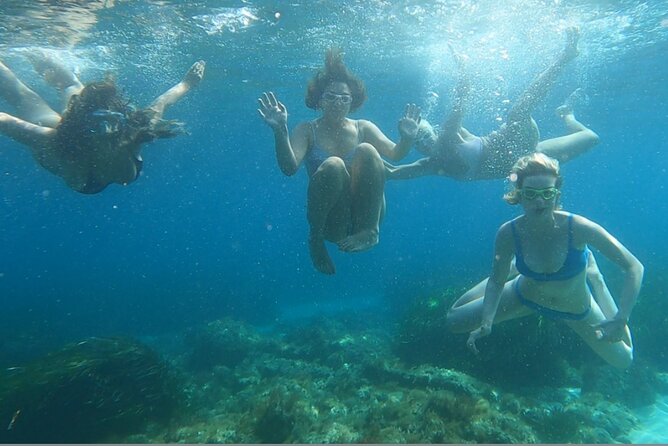 Exclusive boat tour max 9 people tropea capo vatican - Practical Aspects: Group Size and Accessibility