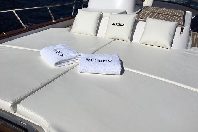 Exclusive Boat Tour to Capri with Swim Stop and Aperitif - Prosecco and Snacks for a Relaxing Aperitif