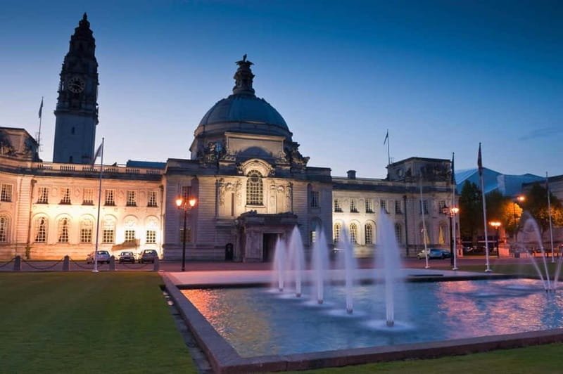 Exclusive Cardiff Private Walking Tour - Exploring Cardiff City Hall and Its Architectural Marvels
