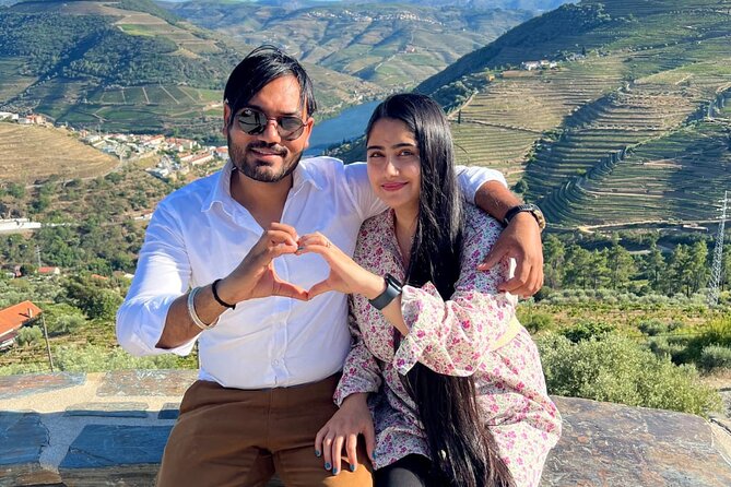 Exclusive Douro Valley Traditional Food and Wine Tasting Tour - Additional Inclusions and Comforts