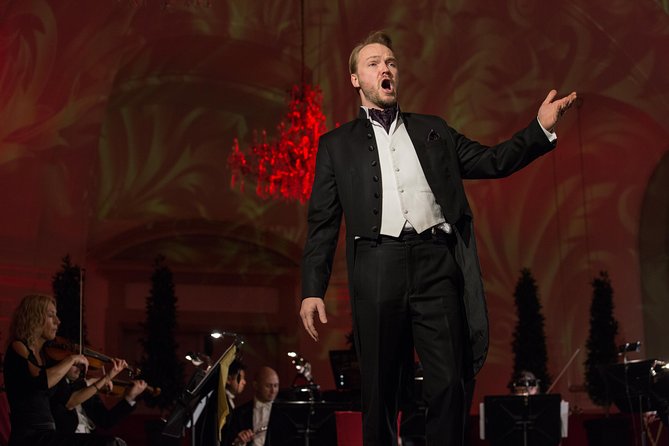 Exclusive Evening at Schönbrunn Palace: After-Hours Audiotour, Dinner, Concert - Exploring Schönbrunn Palace After Hours