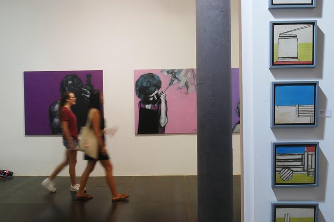 Exclusive gallery walk in Barcelonas art district - The Experience from Guides and Reviews