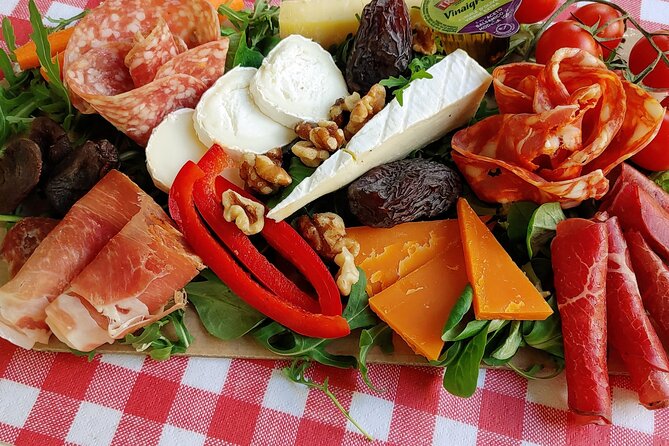 Exclusive Gourmet Picnic Experience at the Eiffel Tower - Booking, Timing, and Weather Considerations