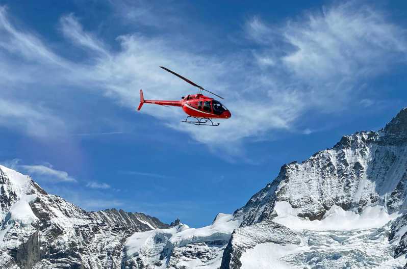 Exclusive helicopter-tour for 4 people to the Swiss Alps - Key Points