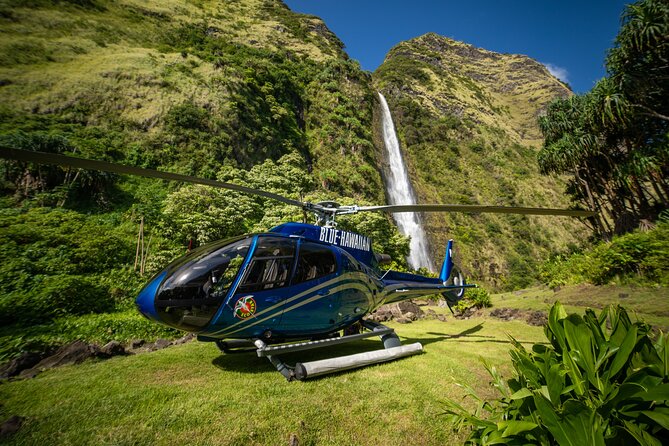 Exclusive Landing with Spectacular Big Island Helicopter Tour - The Unique Itinerary Including Volcano and Waterfall Views