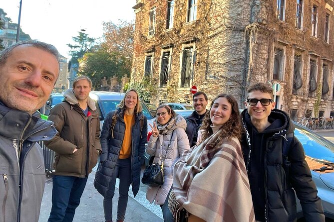 Exclusive Liberty Tour with aperitif included - Exploring Palazzo Berri-Meregalli and the Fusion of Styles