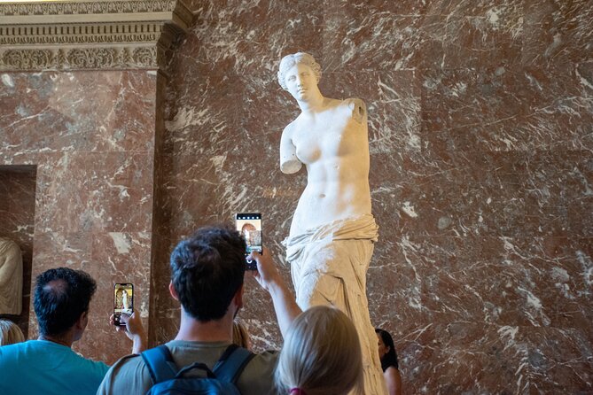 Exclusive Louvre Tour Private Guide & Hotel Pickup in Paris - Inside the Louvre: Highlights and Artwork Encounters