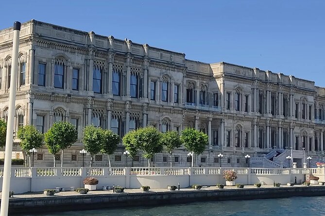 Exclusive Luxury Yacht Bosphorus Sightseeing Cruise in Istanbul - The Iconic Ortaköy Mosque at Sunset