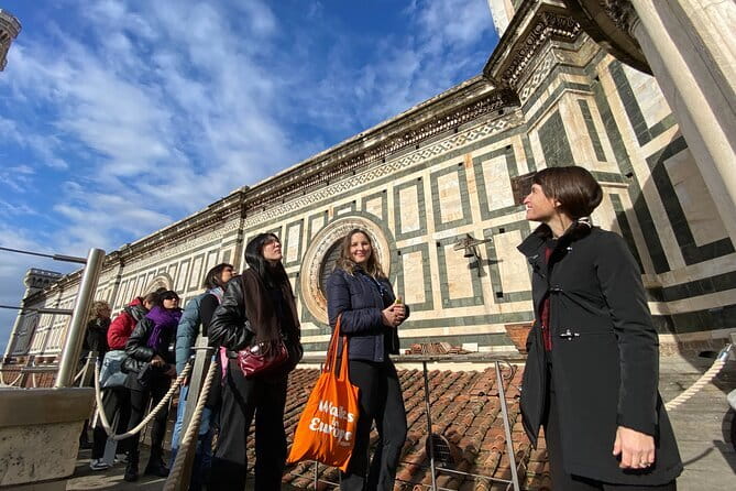 Exclusive Pisa Tour from Florence: With Skip-the-Line Access - Discovering Local Flavors at Piazza dei Cavalieri