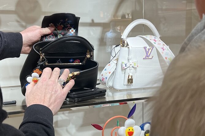 Exclusive Private Fashion Tour in Milan - The Glitz of Quadrilatero dOro and Cutting-Edge Fashion