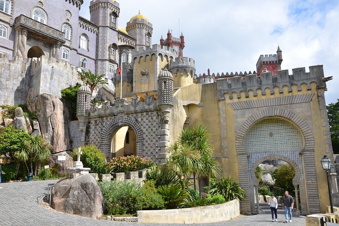 Exclusive private tour: Live a magical day in Sintra - Discovering the Mysteries of Quinta da Regaleira