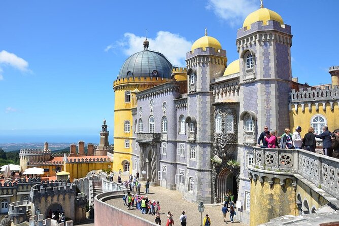 Exclusive private tour: Live a magical day in Sintra - Comfortable Transportation and Guided Insights