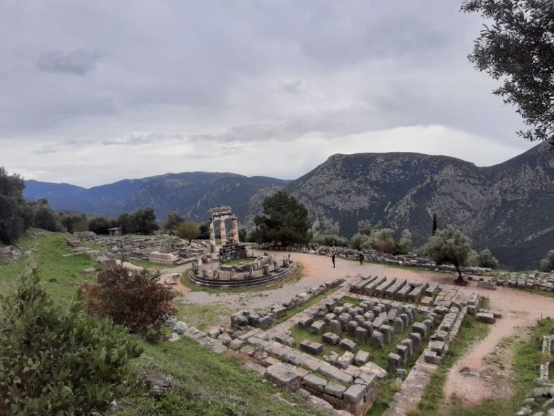 Exclusive Private Tour To Delphi - What Sets This Tour Apart: Focused, Personalized Service