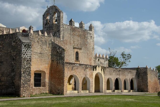 Exclusive Private Trip to Chichen Itza, Valladolid and Cenote - All-Inclusive Comfort and Convenience