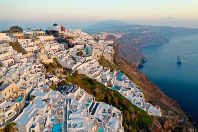 Exclusive Santorini: Oia, Pyrgos & Imerovigli in Small Group - Pickup and Meeting Point in Fira
