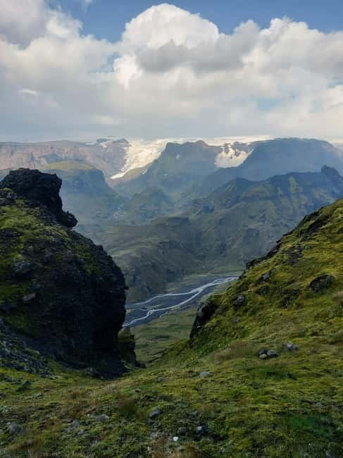 Exclusive Skógar-Fimmvörðuháls Day Hike - Climbing the Fimmvörðuháls Mountain Pass