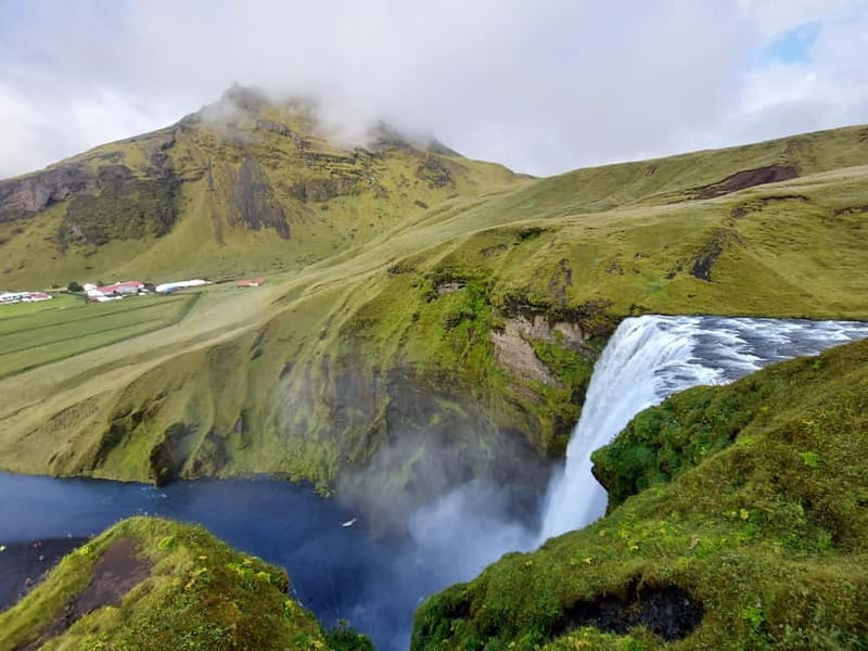 Exclusive Skógar-Fimmvörðuháls Day Hike - Scenic Drive and Additional Sightseeing