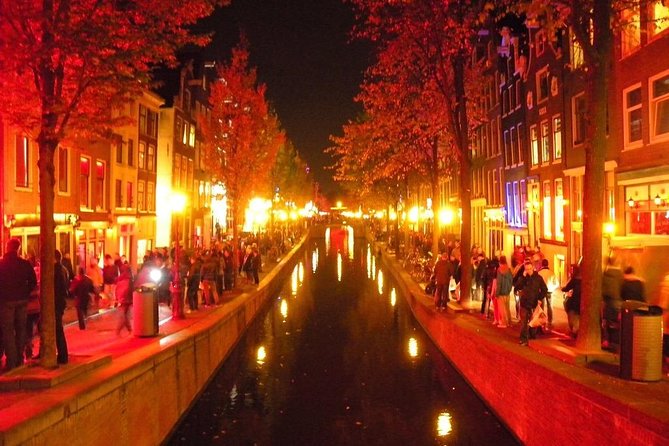 Exclusive small-group Amsterdam Red Light District tour - Practical Details: Meeting Point and Accessibility