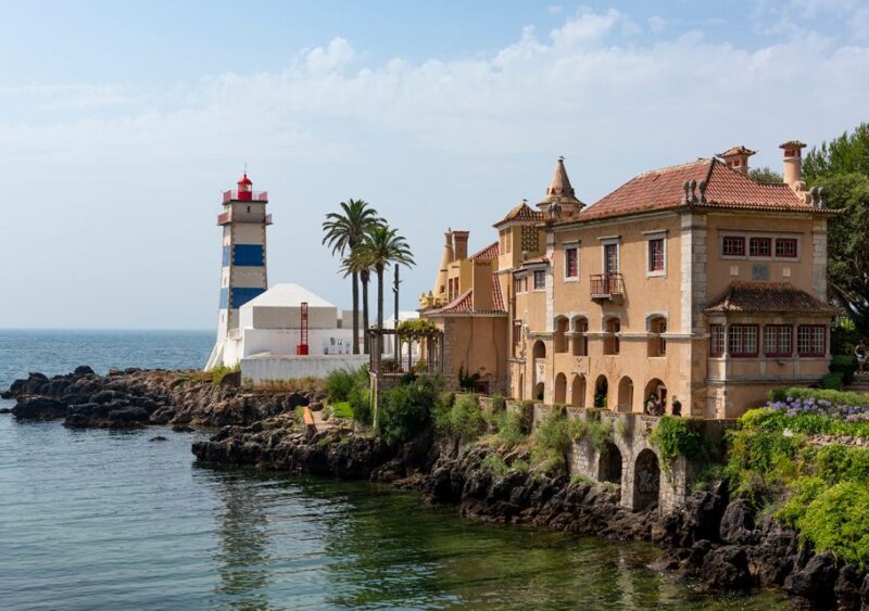 Exclusive tour by car - Sintra city and Cascais city - Discover the Allure of Sintra’s Charming Center