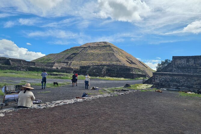 EXCLUSIVE TOUR Teotihuacan - small groups - Tasting Agave Distillates and Connecting with Local Culture