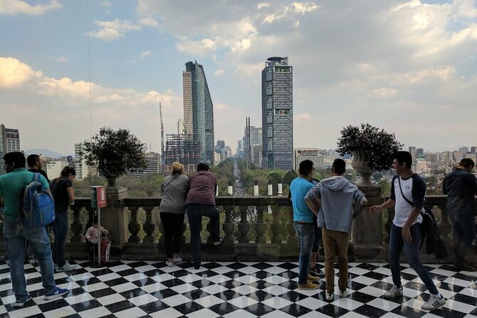 Exclusive Tour to Chapultepec Castle - The Experience of Visiting with a Private Guide