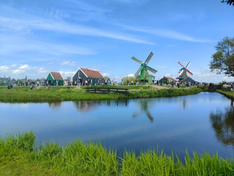 Excursion from Amsterdam to the windmills of Zaanse Schans - Discover the Windmills of Zaanse Schans with an Expert Portuguese Guide