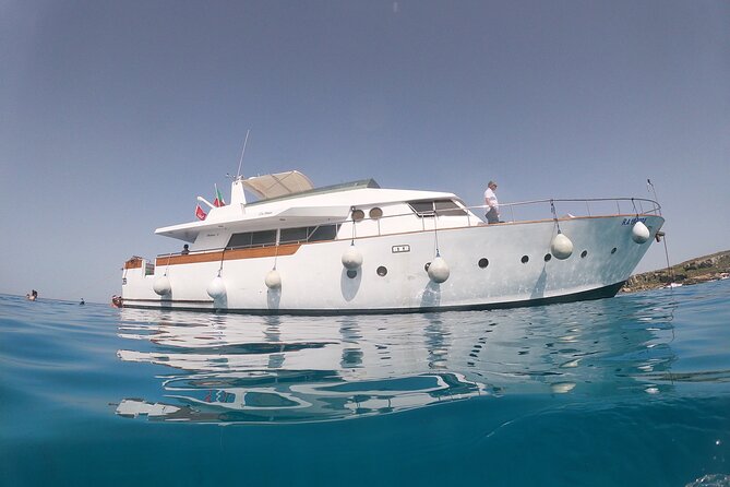 Excursion on Luxury Yacht Shalimar IV - Key Points