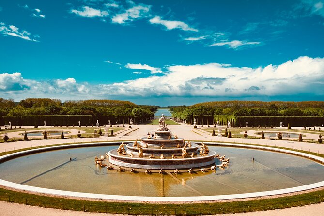 Excursion to discover the Versailles Monarchy - Flexibility and Cancellation Options