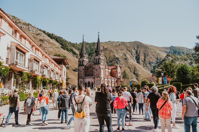 Excursion to Lakes of Covadonga and Cangas de Onís from Gijón - Practicalities: Accessibility, Booking, and Cancellation