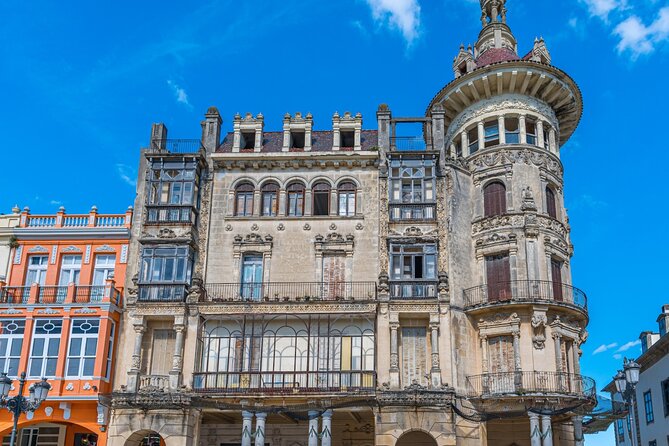 Excursion to Playa de las Catedrals, Ribadeo and Tapia de Casariego - The Iconic Faro de San Agustín