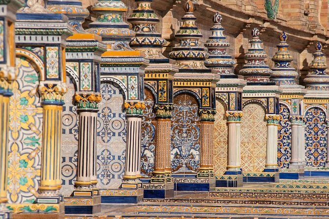 Excursion to Seville with visit and tickets to the Cathedral and Giralda - Key Points