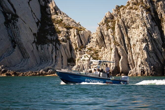Excursions and boat trips along the Conero Riviera from Numana - Historic and Scenic Beaches with Architectural Landmarks