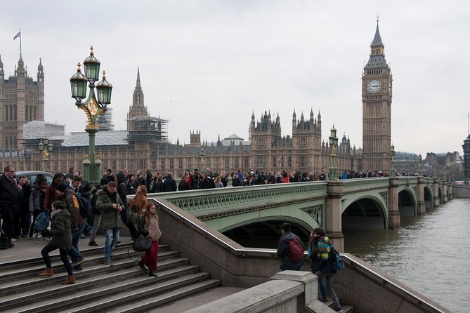Executive Private London Arrival Transfer - Airport to Hotel / Accommodation - Hassle-Free Arrival in London with Private Executive Transfer