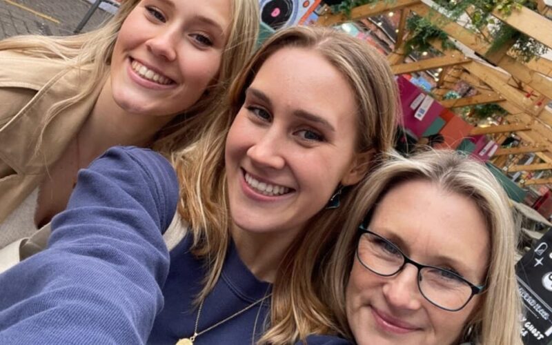 Exeter: City Walking Tour & Exploration Game - Solving Puzzles and Completing Challenges at Your Own Pace