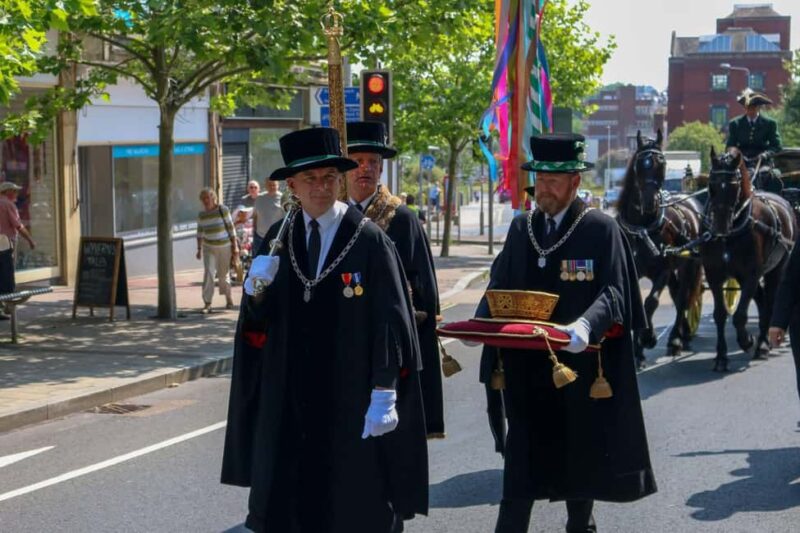 Exeter: Guided Walking Tour - Exeter Cathedral and Its Awe-Inspiring Architecture
